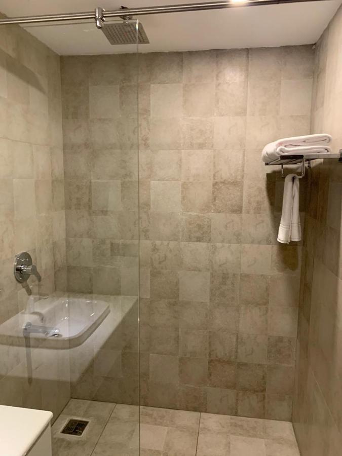 מלון Mothimahal Residency Thrissur מראה חיצוני תמונה
