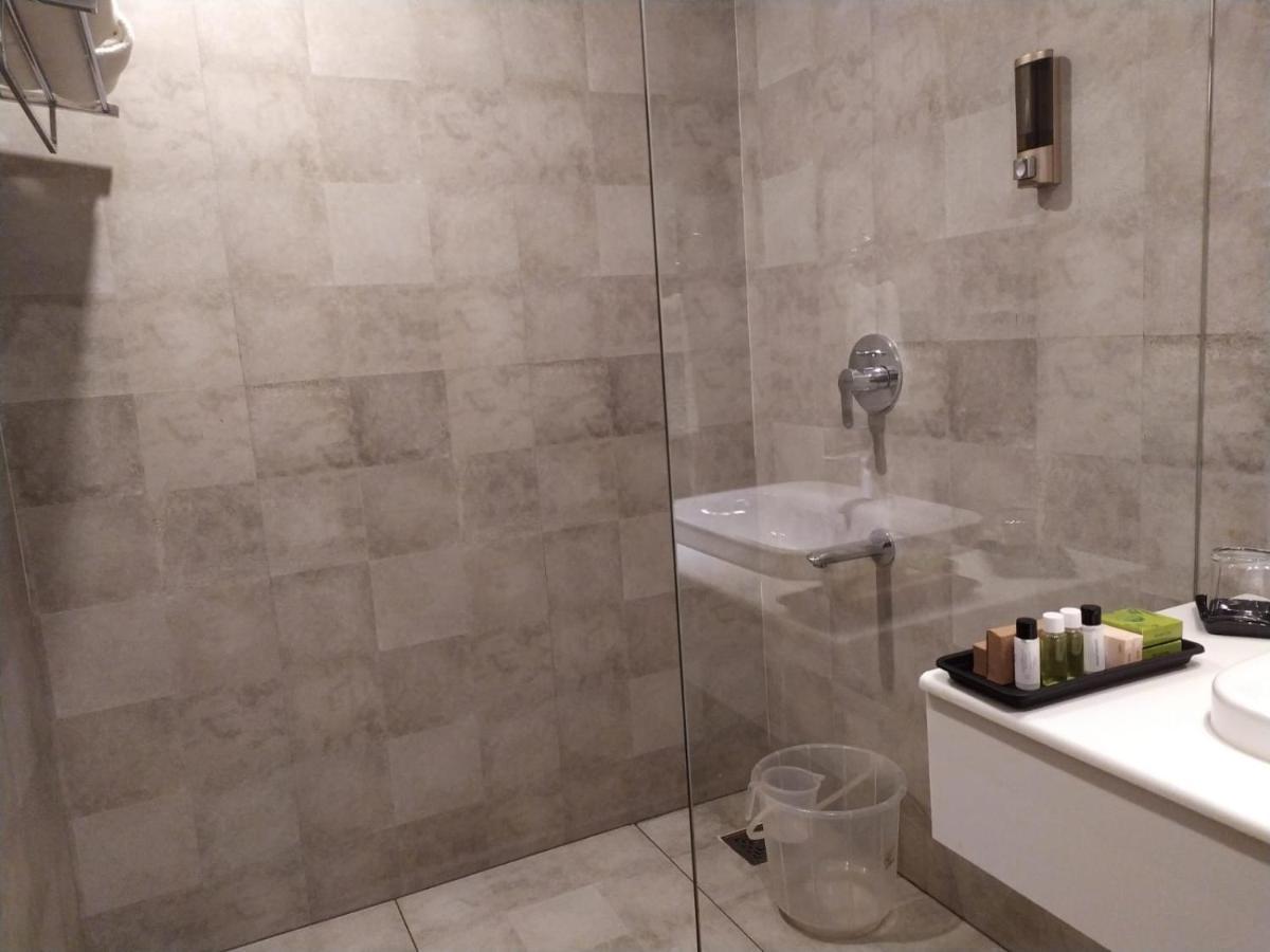 מלון Mothimahal Residency Thrissur מראה חיצוני תמונה